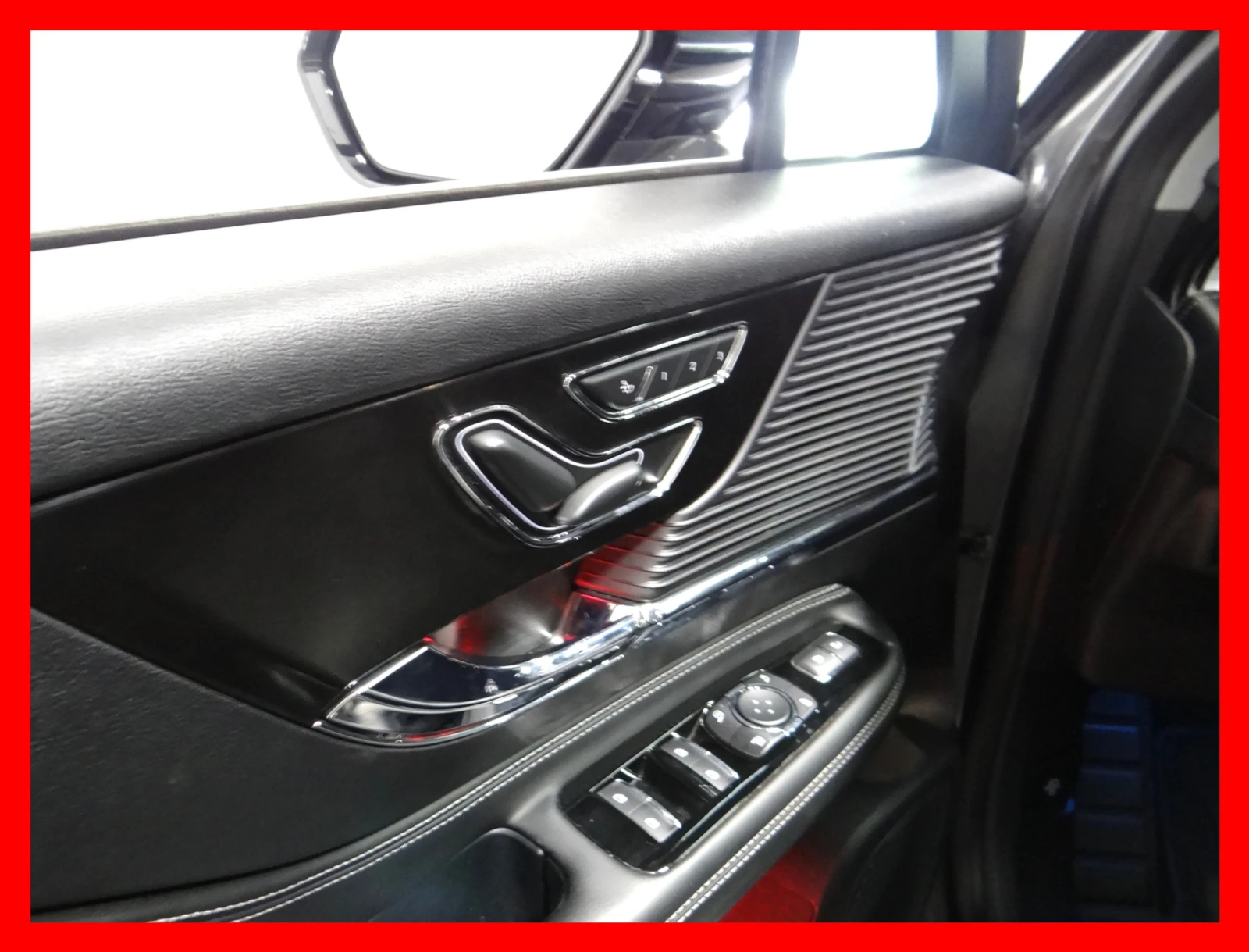 Lincoln MKC CORSAIR / 4x4 / CARPLAY  - изображение 9