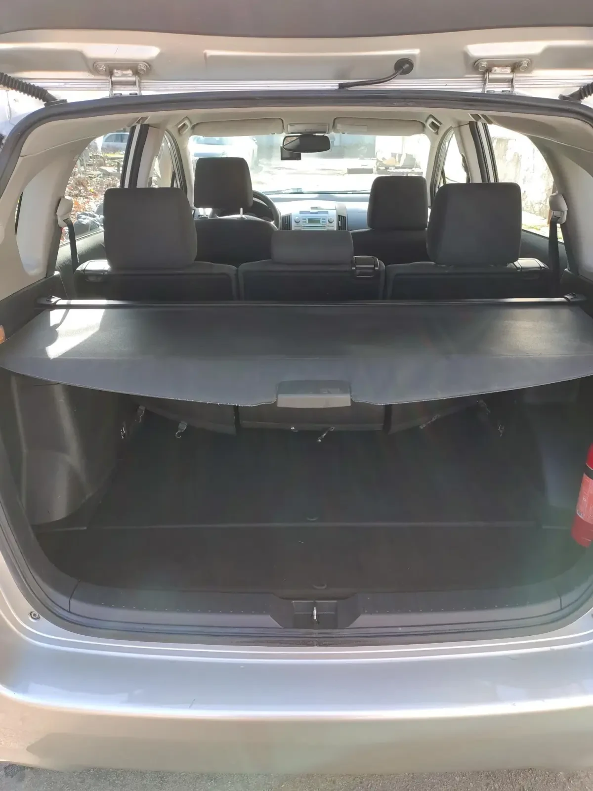 Toyota Corolla verso 1.8 VVT-i - изображение 5