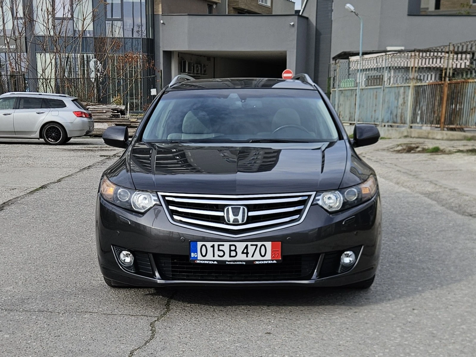 Honda Accord 2.4i-VTEC Distronic* Line Asist* Navi* TUV 2026г. - изображение 2