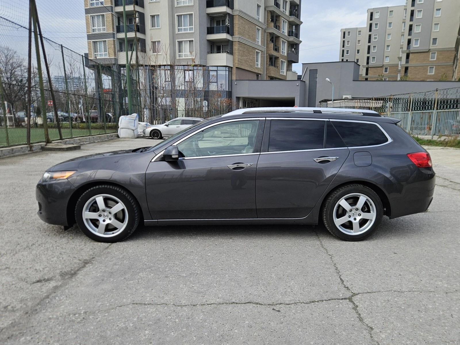 Honda Accord 2.4i-VTEC Distronic* Line Asist* Navi* TUV 2026г. - изображение 8