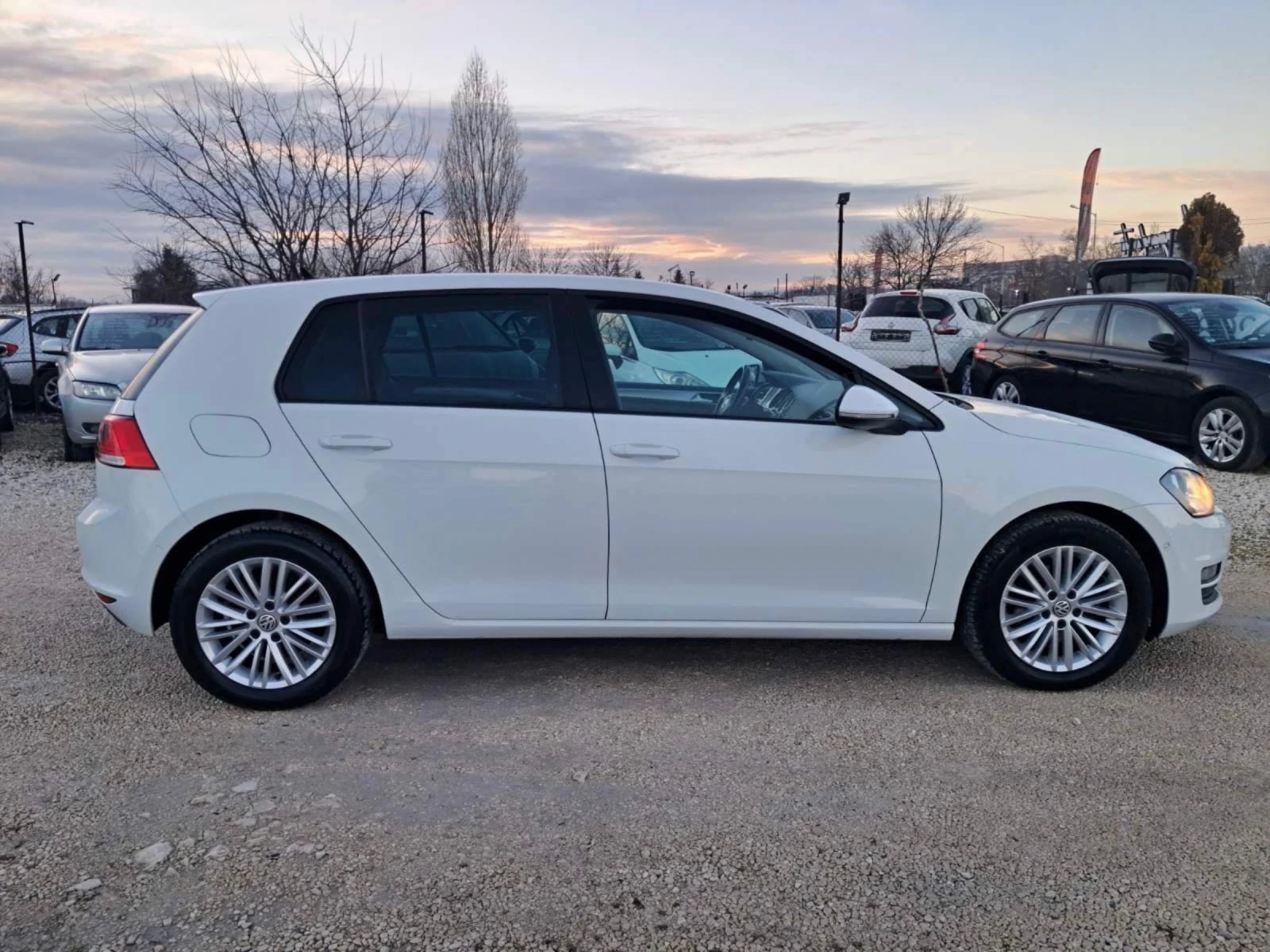 VW Golf 1.6TDI - изображение 7