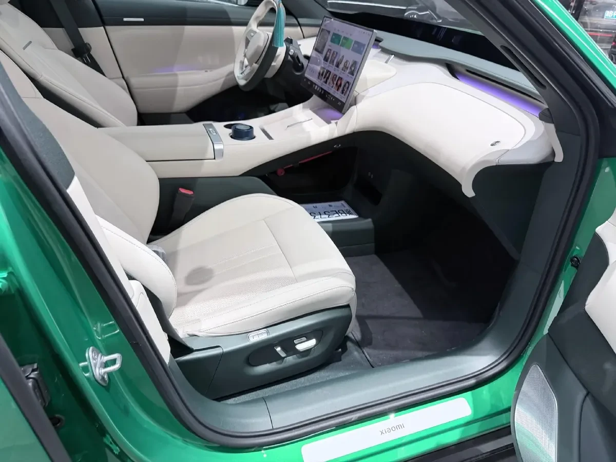 Xiaomi YU7 Pro 96.3 kWh, снимка 11 - Автомобили и джипове - 53883572