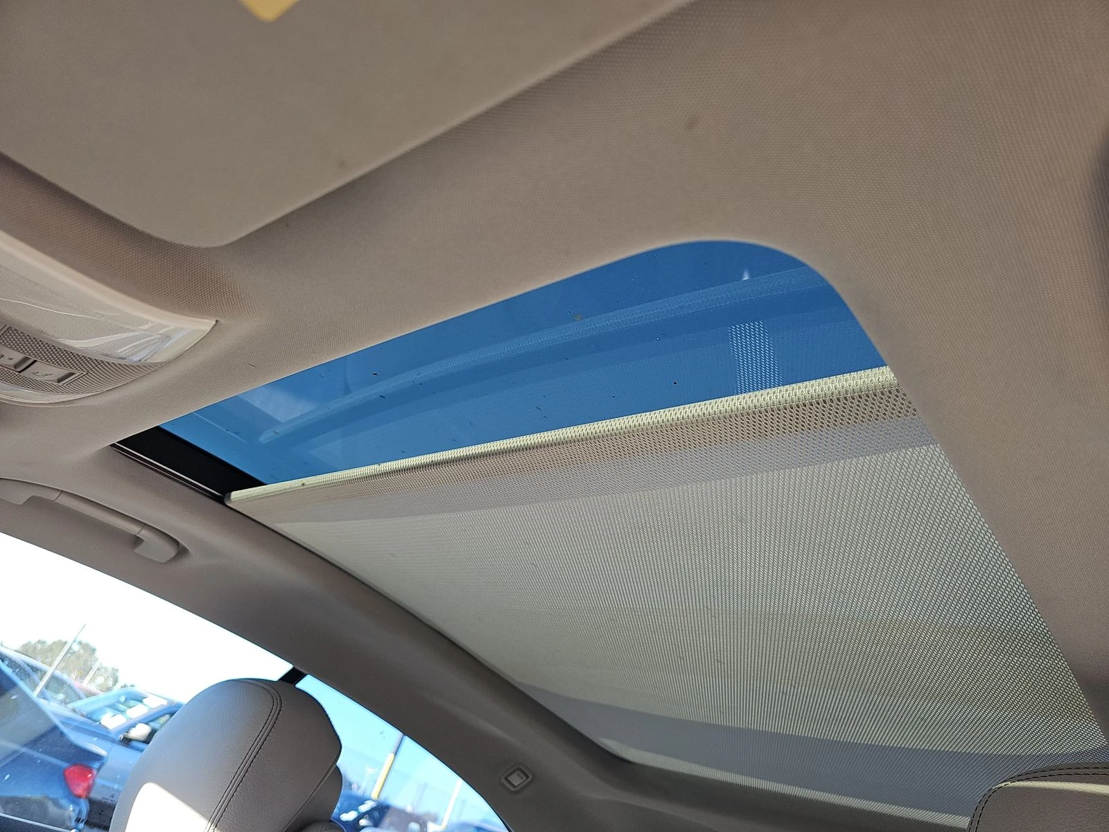 Mercedes-Benz E 400 AMG* PACK* HARMON* KARDON* LANE* ASSIST* МЪРТВА* Т, снимка 14 - Автомобили и джипове - 53915101