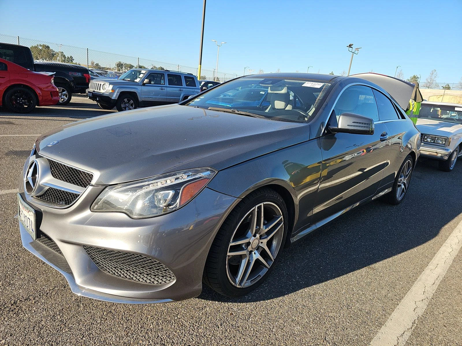 Mercedes-Benz E 400 AMG* PACK* HARMON* KARDON* LANE* ASSIST* МЪРТВА* Т