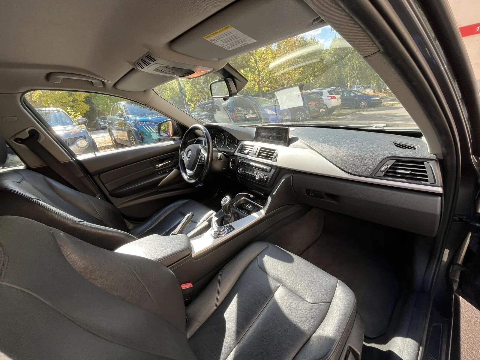 BMW 320 320D, снимка 8 - Автомобили и джипове - 53930324