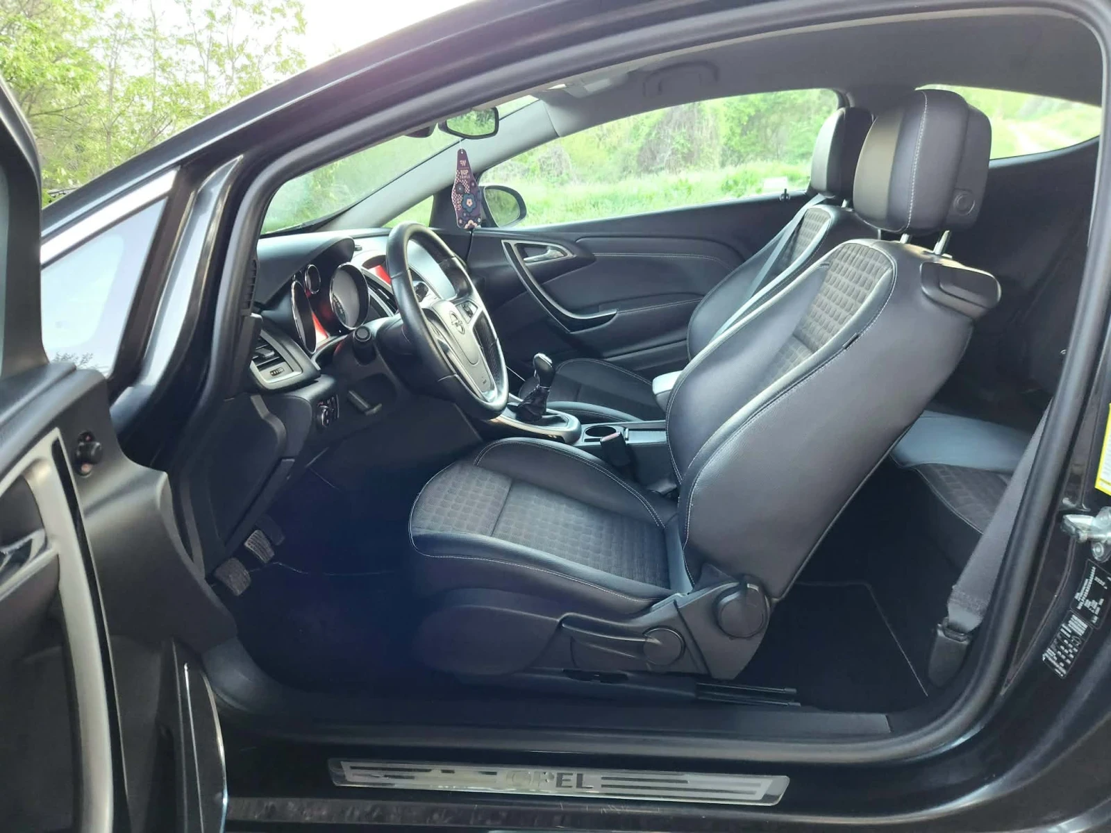 Opel Astra, снимка 13 - Автомобили и джипове - 54651712