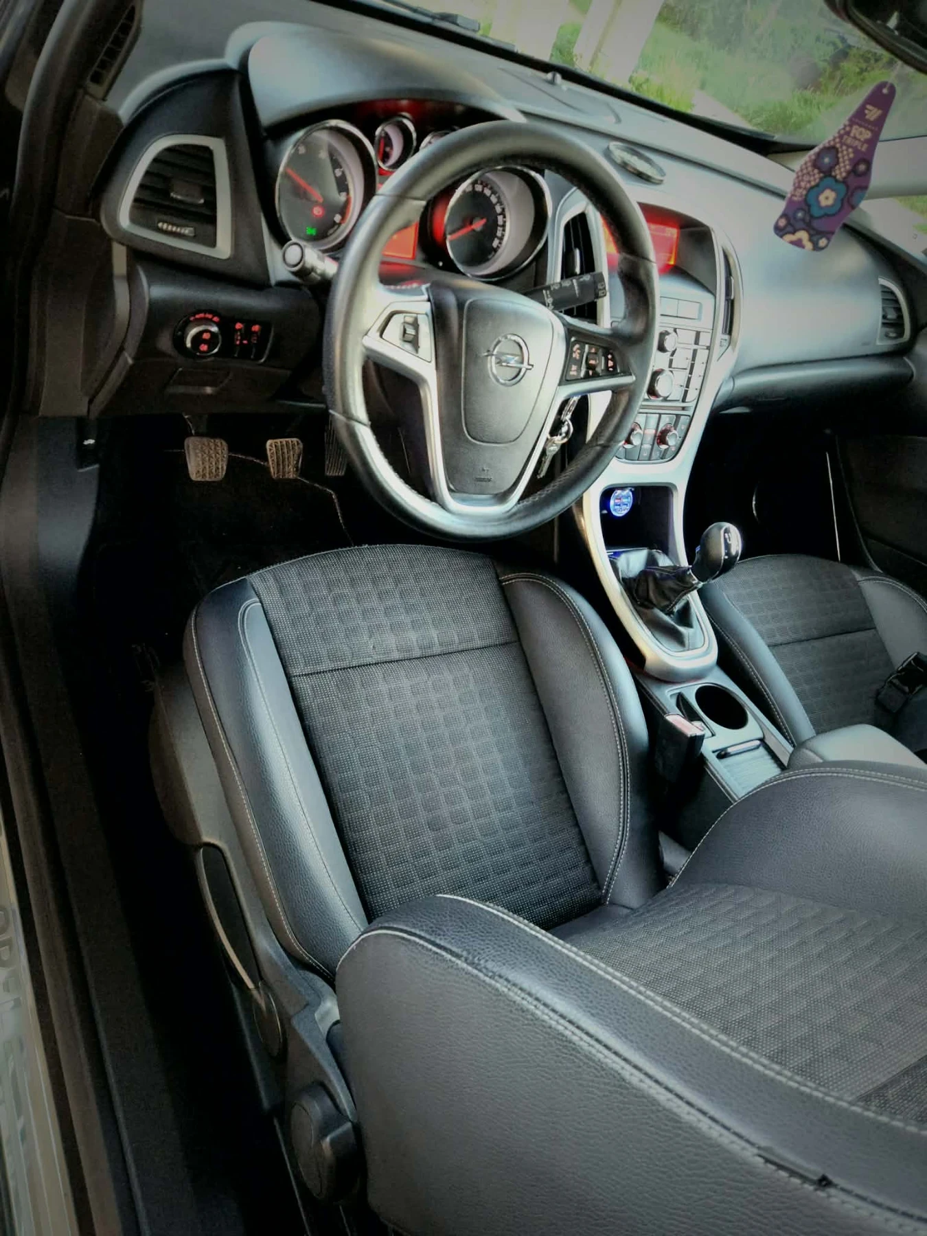 Opel Astra, снимка 9 - Автомобили и джипове - 54651712