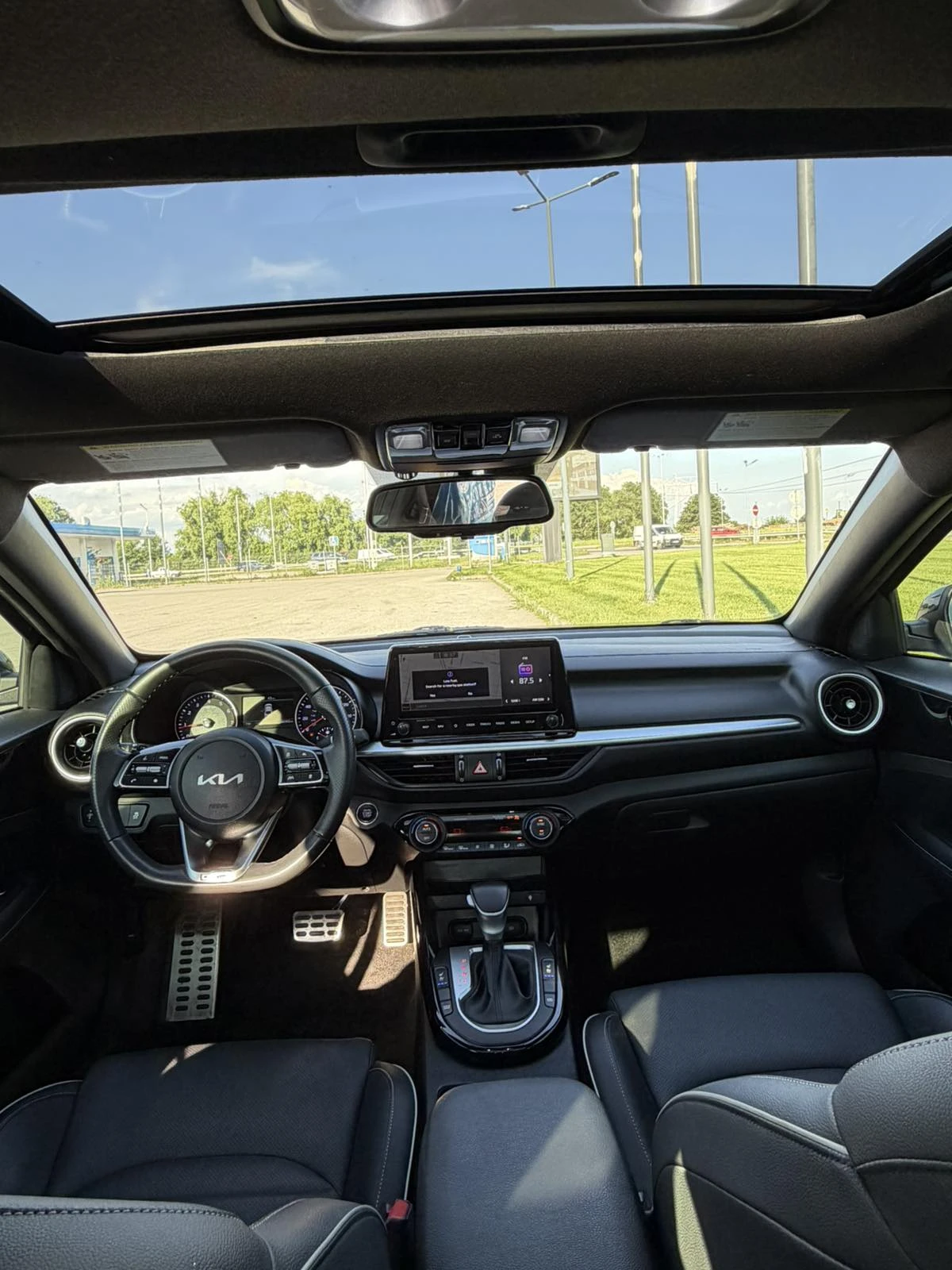 Kia Forte GT LINE, снимка 17 - Автомобили и джипове - 54826106