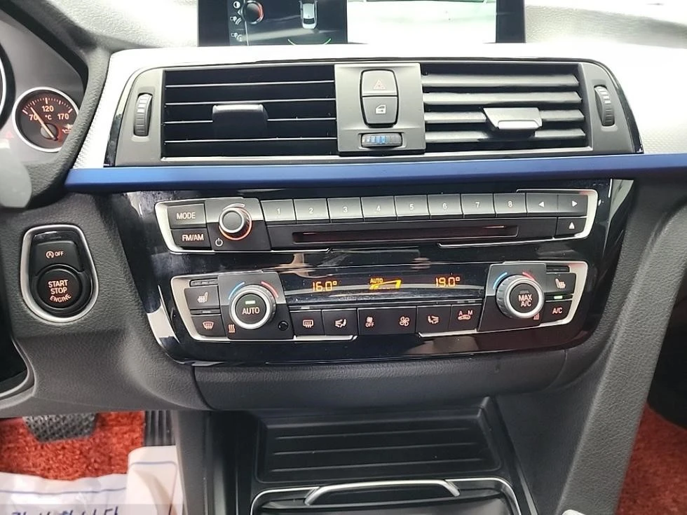 BMW 330 M-pack Line assist/ подгрев, снимка 9 - Автомобили и джипове - 54978183