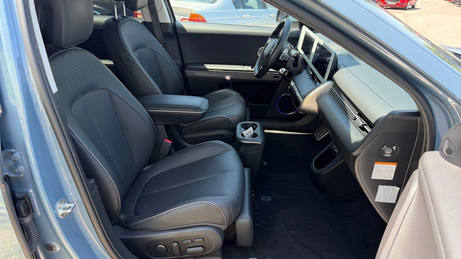 Hyundai Ioniq 5 Uniq Long Range 4WD 72.6 kWh 305hp в Гаранция, снимка 12 - Автомобили и джипове - 55100026