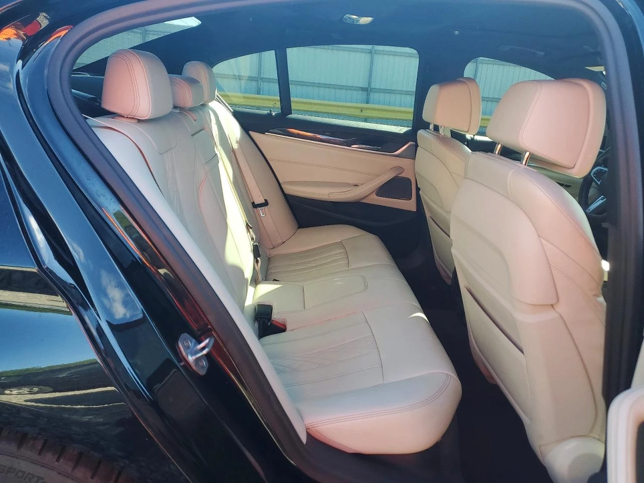 BMW 540 XDRIVE M PKG| DISTRONIC| МАСАЖ| ВАКУУМ| HARMAN| HU, снимка 10 - Автомобили и джипове - 55598735