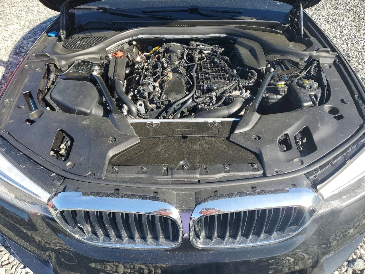 BMW 540 XDRIVE M PKG| DISTRONIC| МАСАЖ| ВАКУУМ| HARMAN| HU, снимка 11 - Автомобили и джипове - 55598735