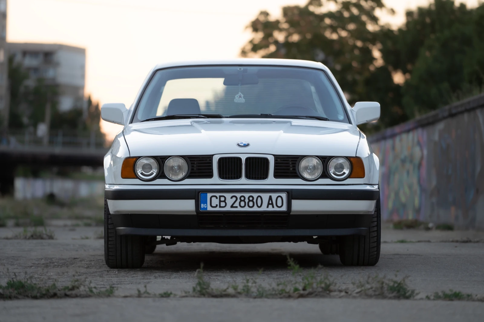 BMW 520 Автоматик/Кожа/Климатроник, снимка 2 - Автомобили и джипове - 55754651