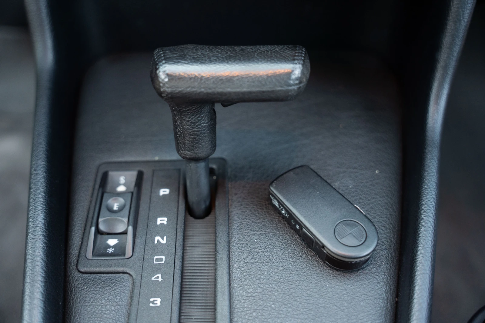 BMW 520 Автоматик/Кожа/Климатроник, снимка 14 - Автомобили и джипове - 55754651