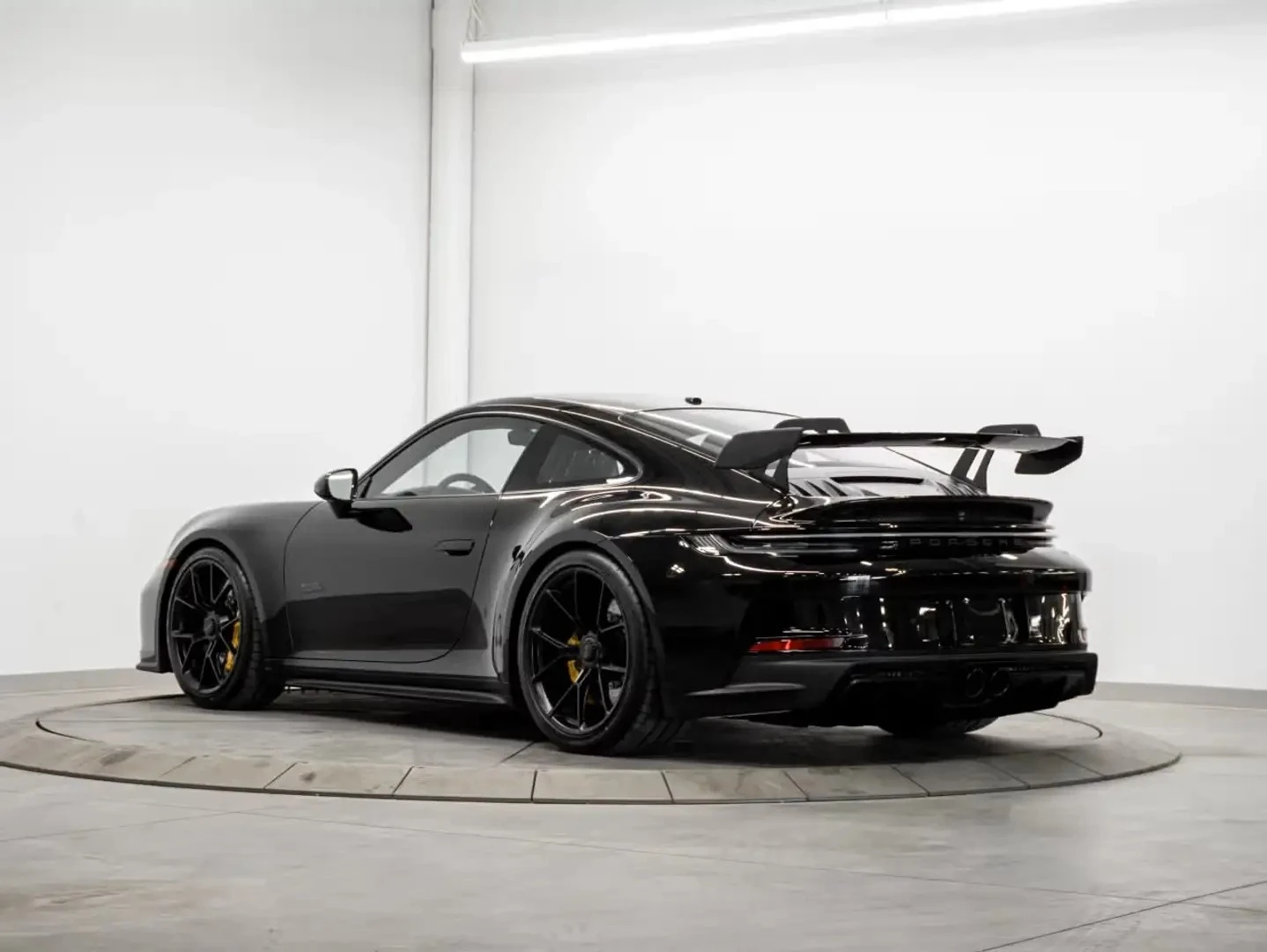 Porsche 911 GT3 TOURING PKG ЦЕНА ДО БЪЛГАРИЯ АВТОКРЕДИТ, снимка 3 - Автомобили и джипове - 55937642