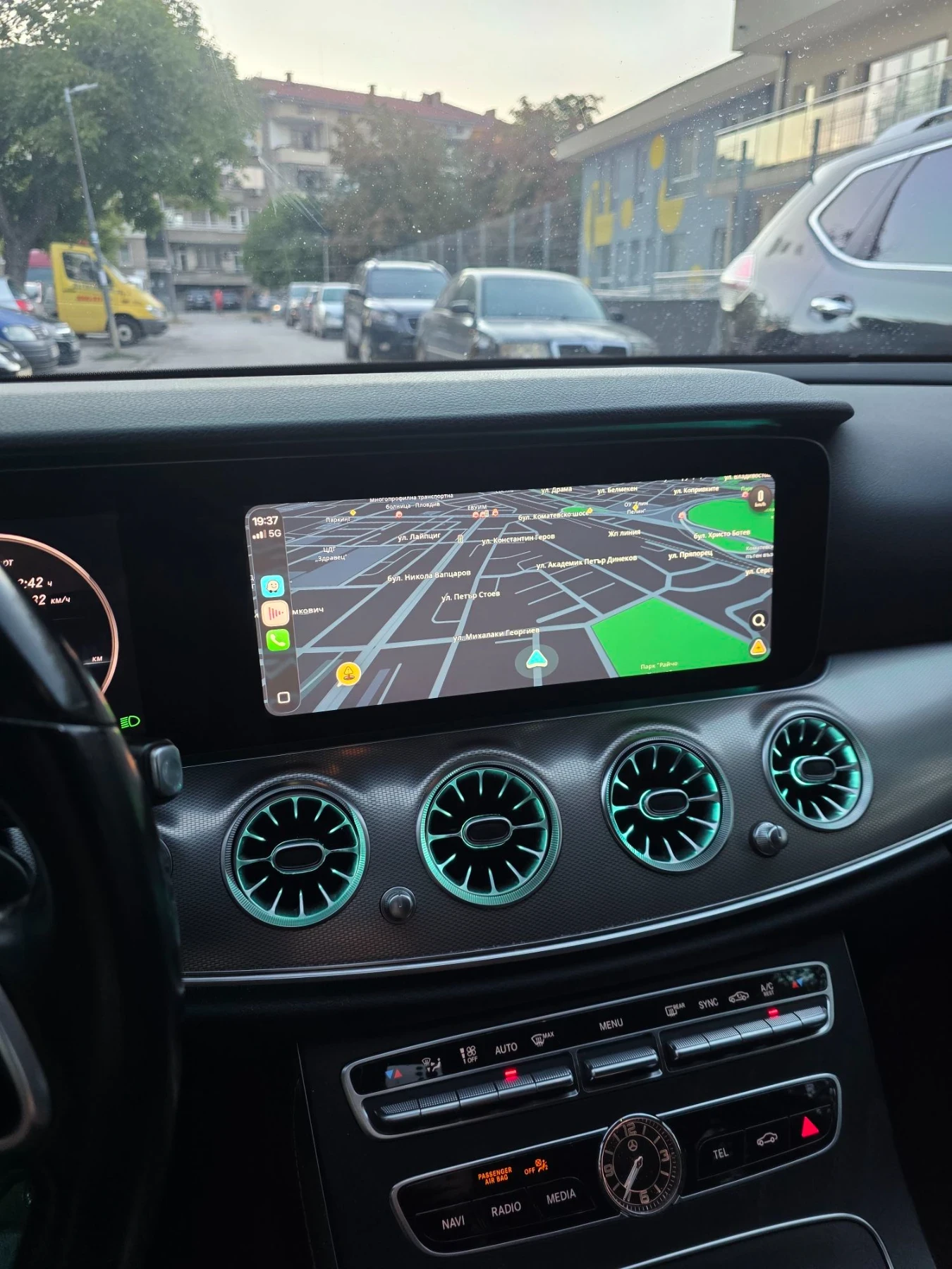 Mercedes-Benz E 220 | Mobile.bg � ����������� 13