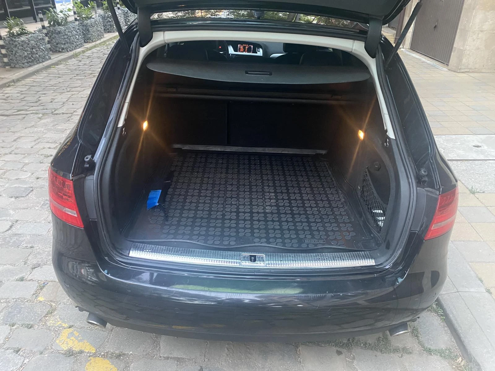 Audi A4, снимка 11 - Автомобили и джипове - 56559824