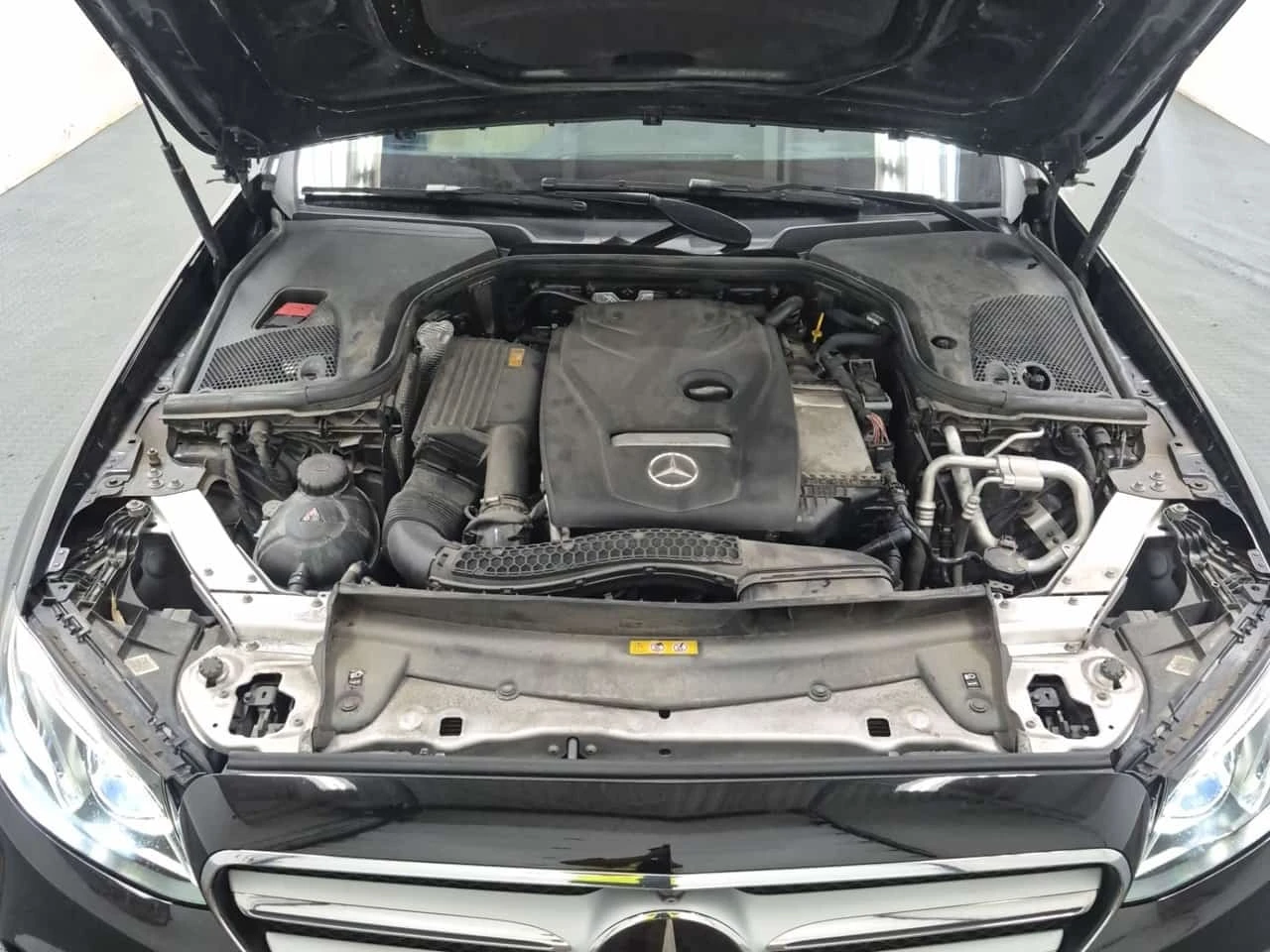 Mercedes-Benz E 300 * 4matic Sedan * CARFAX *  | Mobile.bg � ����������� 17