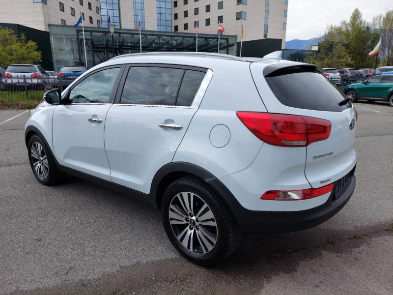 Kia Sportage 2, 0d 4x4 УНИКАТ!!!, снимка 5 - Автомобили и джипове - 37138383