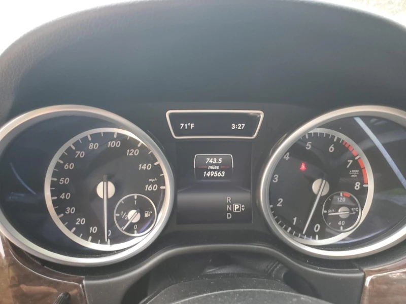 Mercedes-Benz ML 350 Подгрев* Камера* Keyless* Панорама, снимка 9 - Автомобили и джипове - 48677687