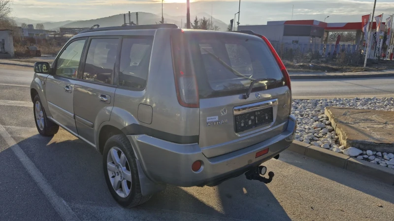 Nissan X-trail 2, 2 Климатик 4х4, снимка 11 - Автомобили и джипове - 49168517