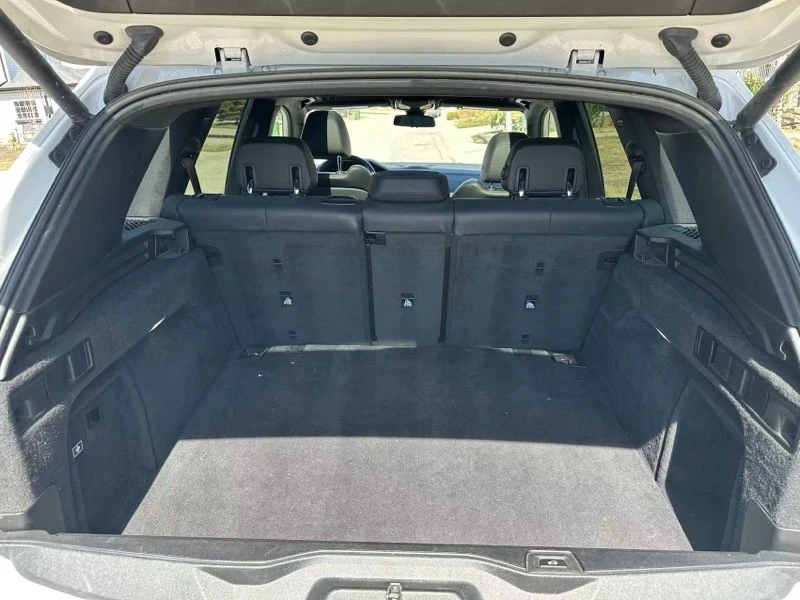 BMW X5 xDrive40i * ПАНОРАМА * АВТОКРЕДИТ * CARFAX, снимка 9 - Автомобили и джипове - 54577105