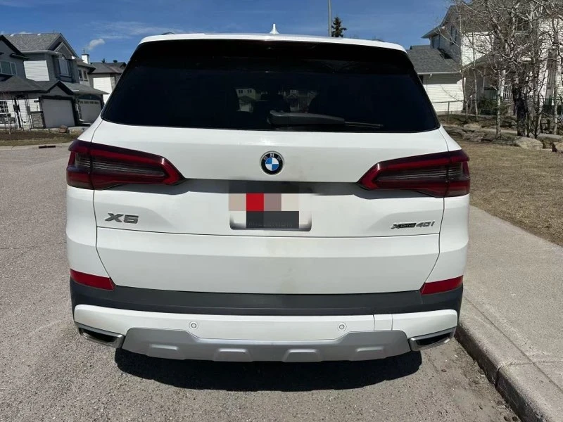 BMW X5 xDrive40i * ПАНОРАМА * АВТОКРЕДИТ * CARFAX, снимка 4 - Автомобили и джипове - 54577105