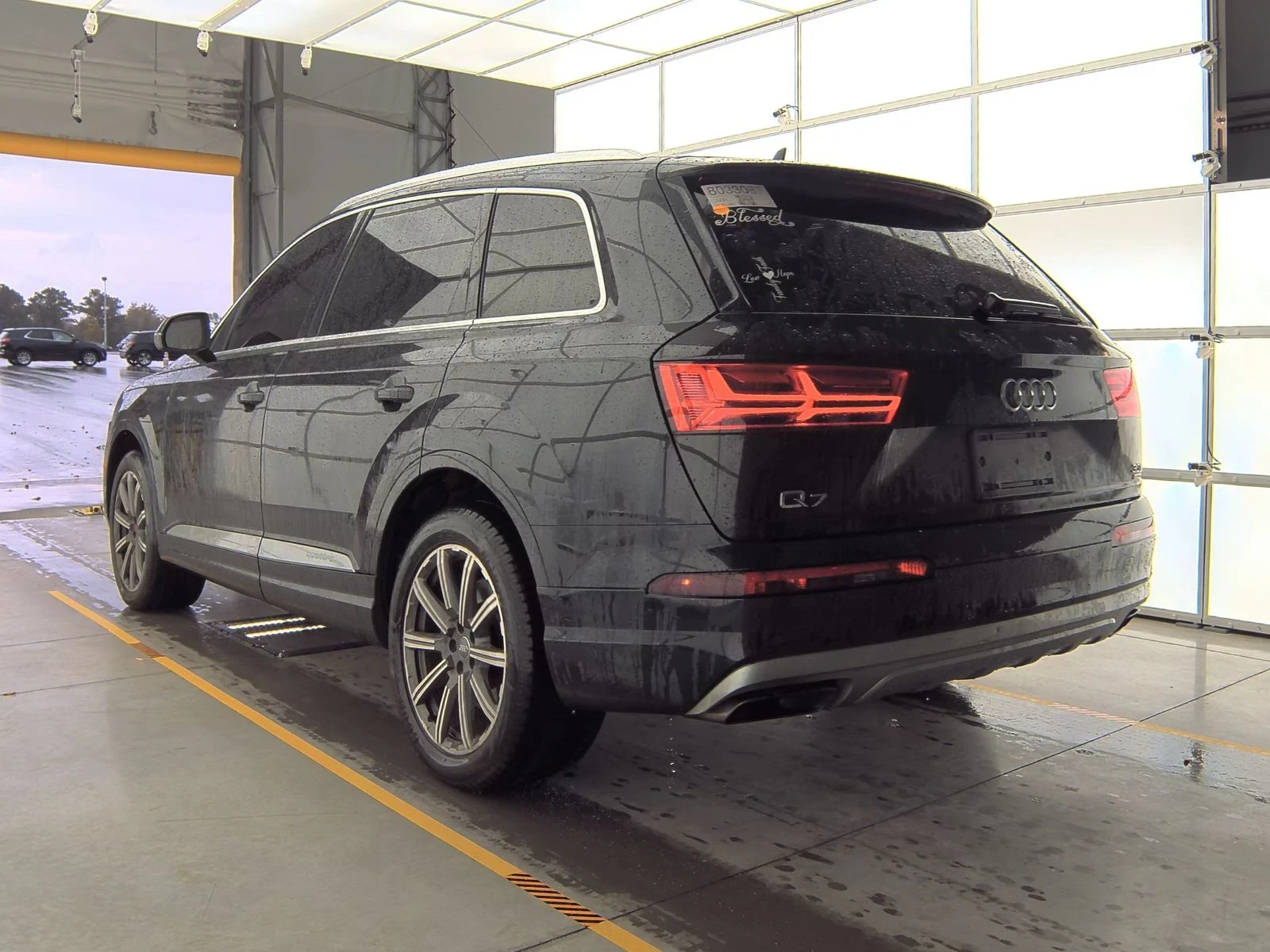 Audi Q7 Digital* 360* Подгреви* 7места* 8ZF* Bose* Ambient - изображение 10