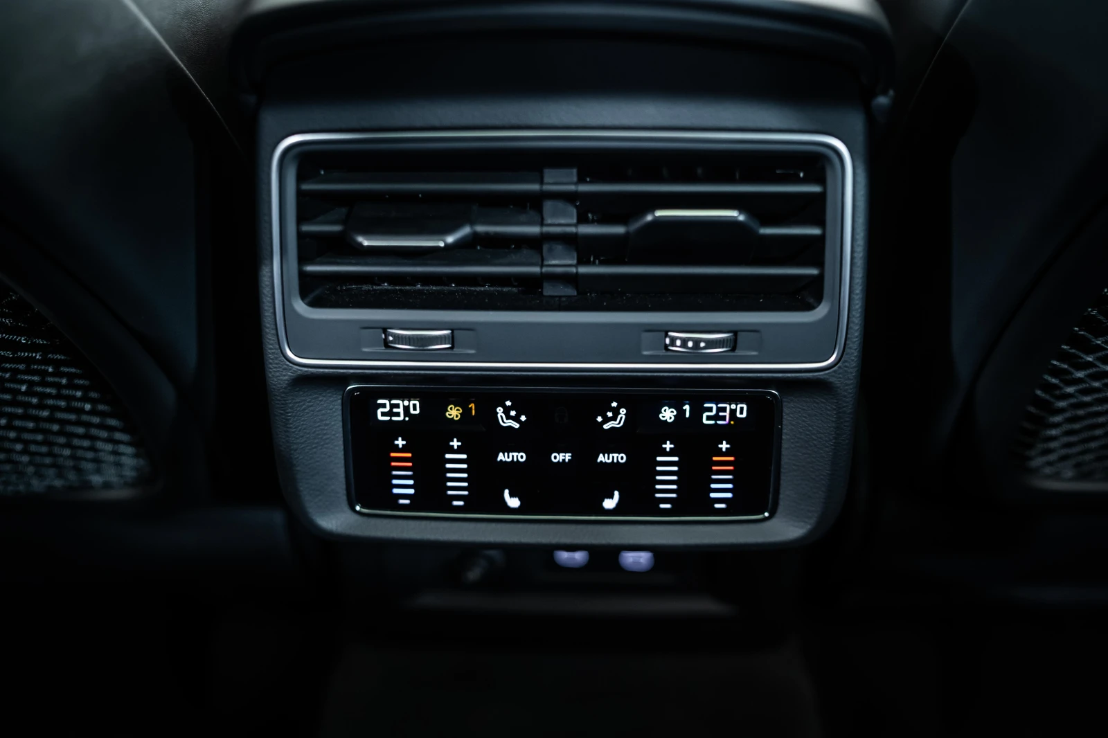 Audi RSQ8 Quattro* Carbon* Matrix* B&O | Mobile.bg   15