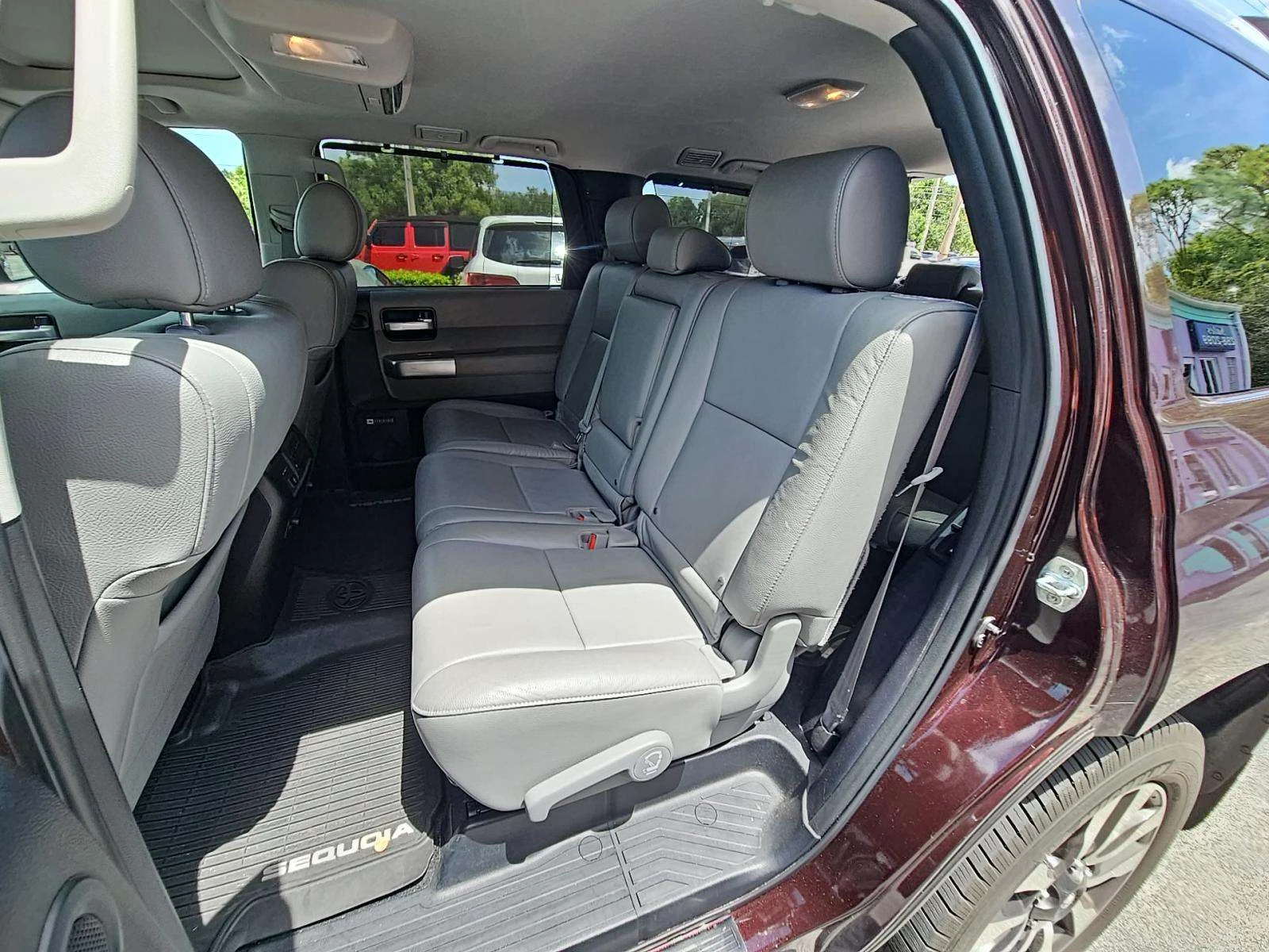 Toyota Sequoia Limited* 4x4* 5.7 V8 - изображение 8