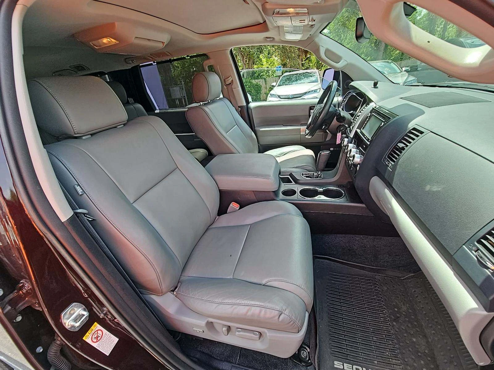 Toyota Sequoia Limited* 4x4* 5.7 V8 - изображение 7