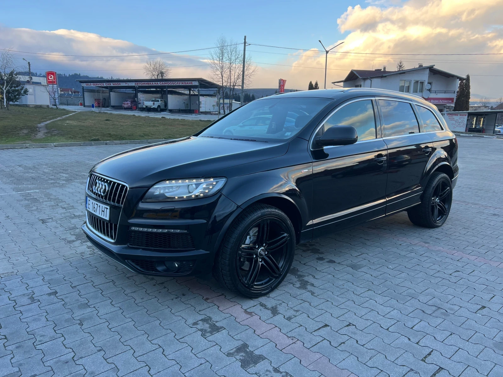 Audi Q7 4.2 TDI 340кс / Facelift / 5+ 1 / Panorama / Лизин - изображение 3