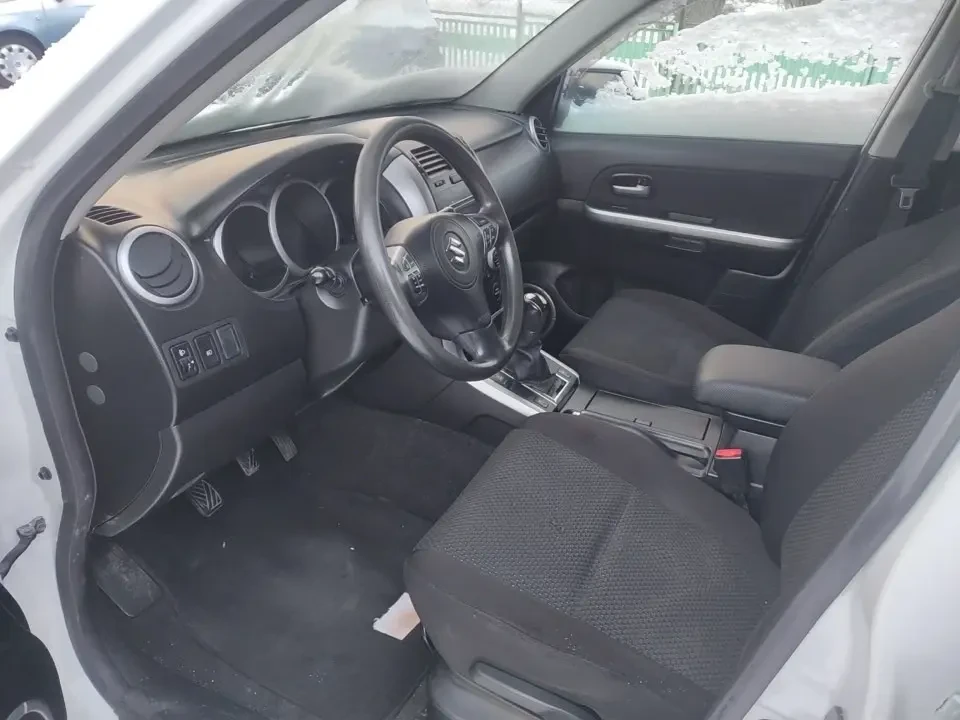 Suzuki Vitara 2.4i/170kc, 2012г., 4х4  - изображение 8