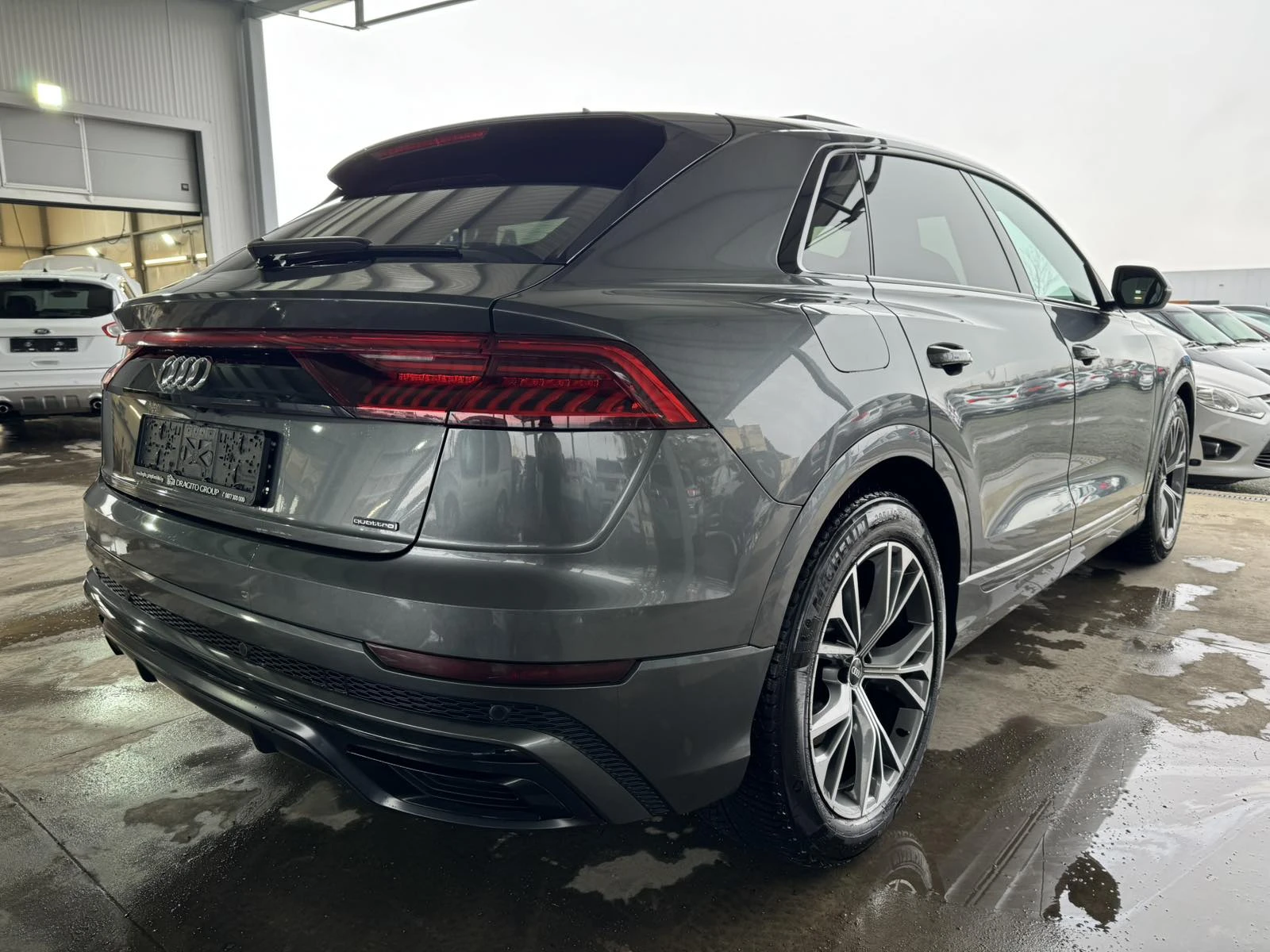 Audi Q8 50 TDI* 286ps* 3xS line* DISTRONIC* MATRIX* ПАНО - изображение 5