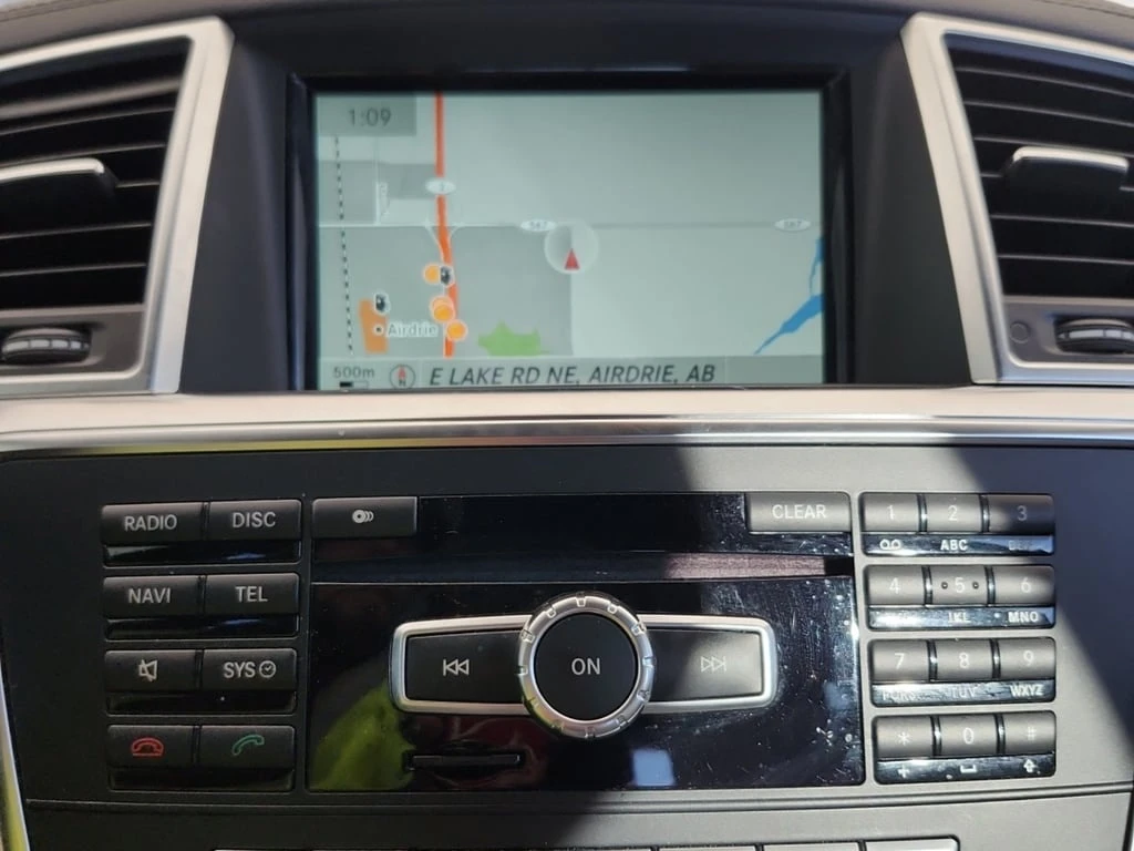 Mercedes-Benz ML 350 * BLUETEC 4 MATIC * CARFAX *  - изображение 10