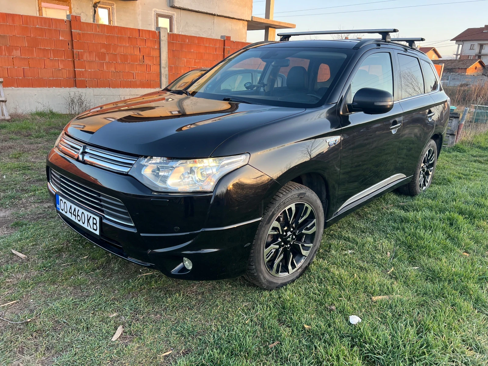 Mitsubishi Outlander PHEV 2.0 LPG, снимка 2 - Автомобили и джипове - 53972168