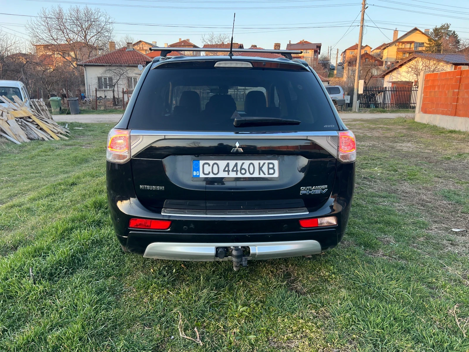 Mitsubishi Outlander PHEV 2.0 LPG, снимка 3 - Автомобили и джипове - 53972168