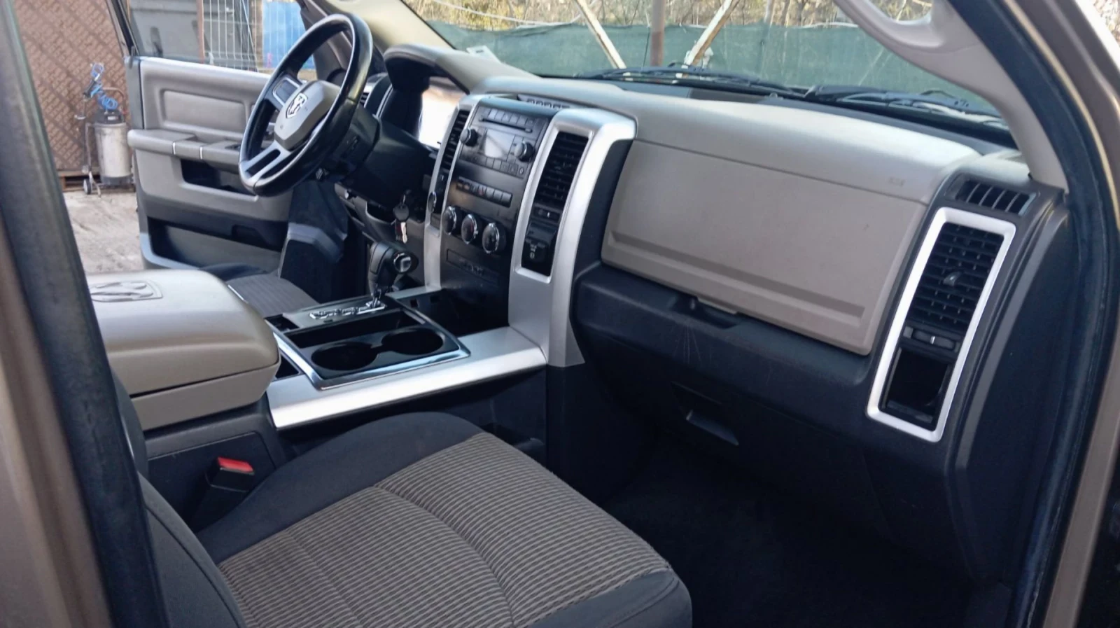 Dodge RAM 1500 5.7 �����  | Mobile.bg � ����������� 14