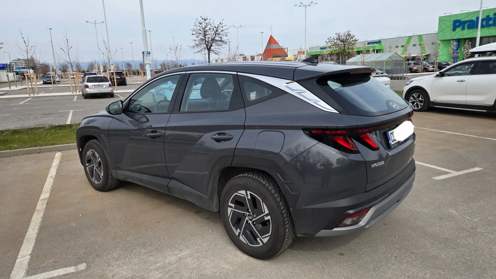 Hyundai Tucson 1.6 mild hybrid, снимка 4 - Автомобили и джипове - 54192778