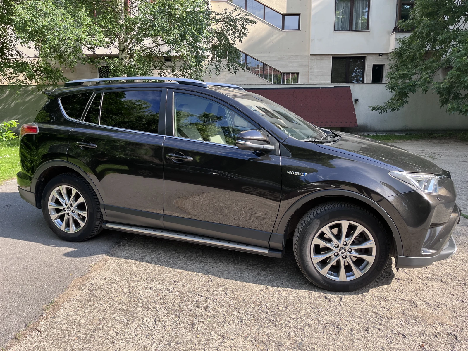 Toyota Rav4 4x4 Luxury (2018)   Пълна история, гаранция, снимка 5 - Автомобили и джипове - 54874849