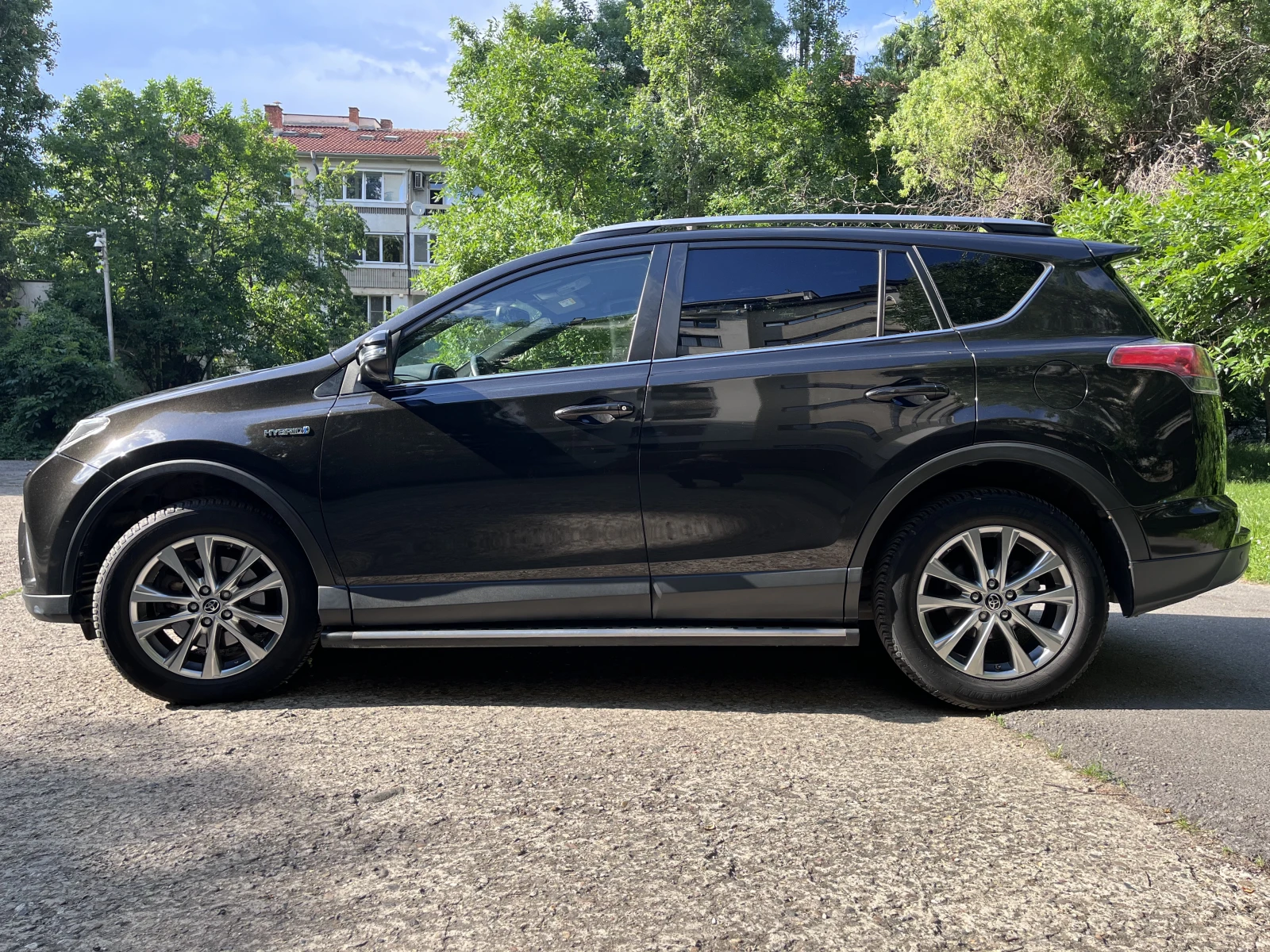 Toyota Rav4 4x4 Luxury (2018)   Пълна история, гаранция, снимка 4 - Автомобили и джипове - 54874849