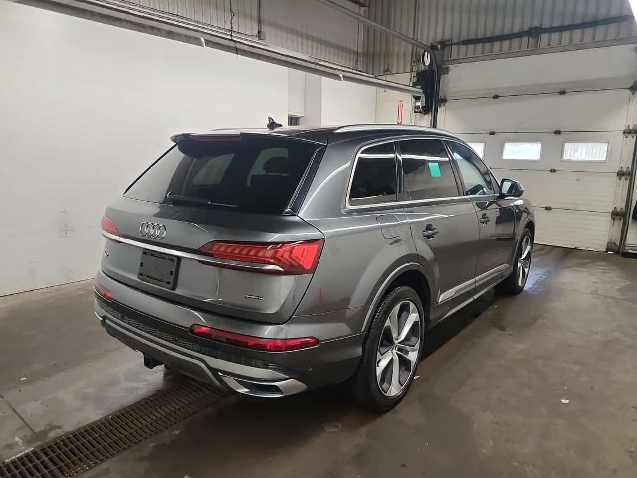 Audi Q7 * PROGRESSIV * ОБДУХВАНЕ * 2 КЛЮЧА * ПАНО * , снимка 3 - Автомобили и джипове - 55045896