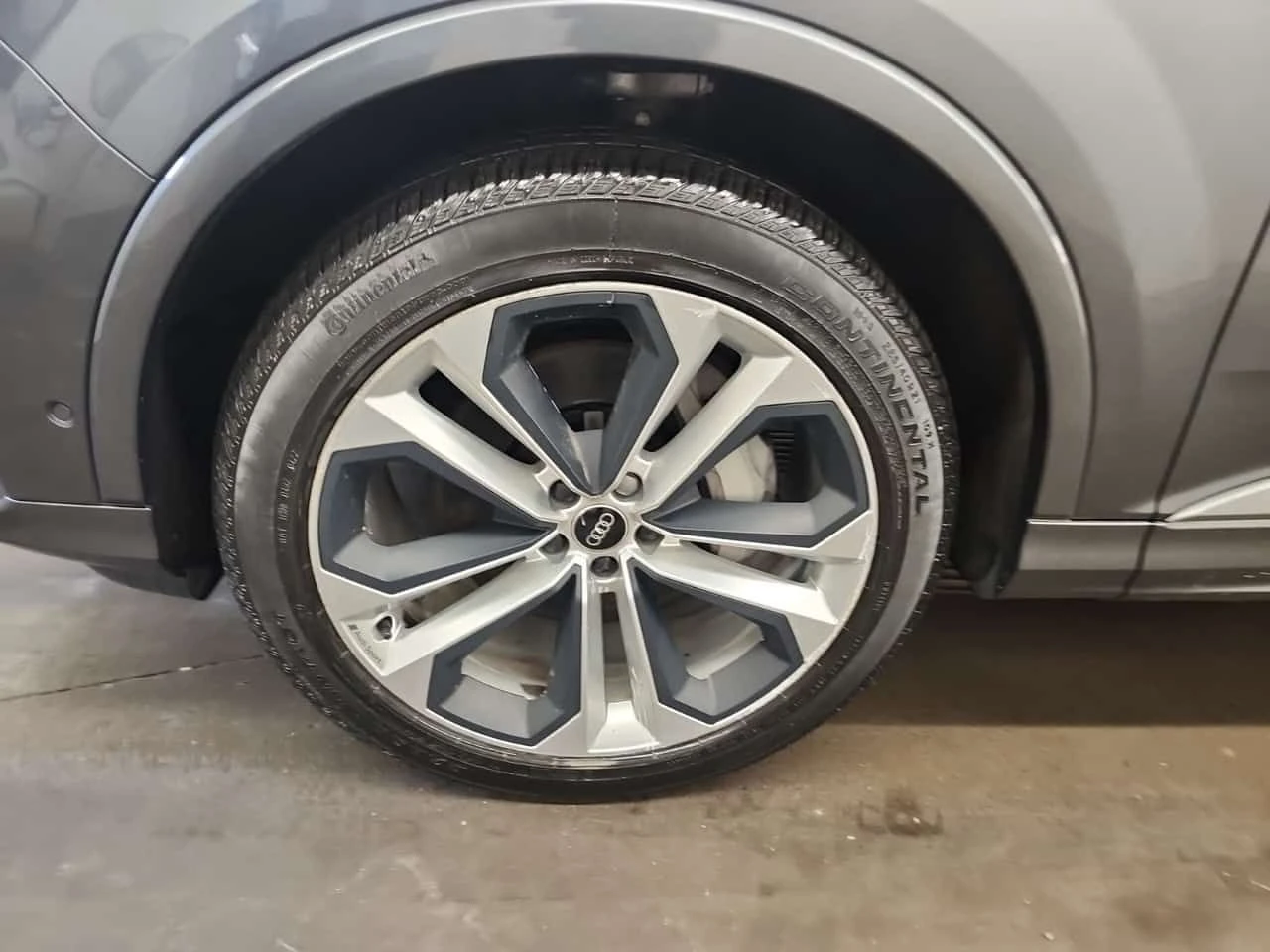 Audi Q7 * PROGRESSIV * ОБДУХВАНЕ * 2 КЛЮЧА * ПАНО * , снимка 6 - Автомобили и джипове - 55045896