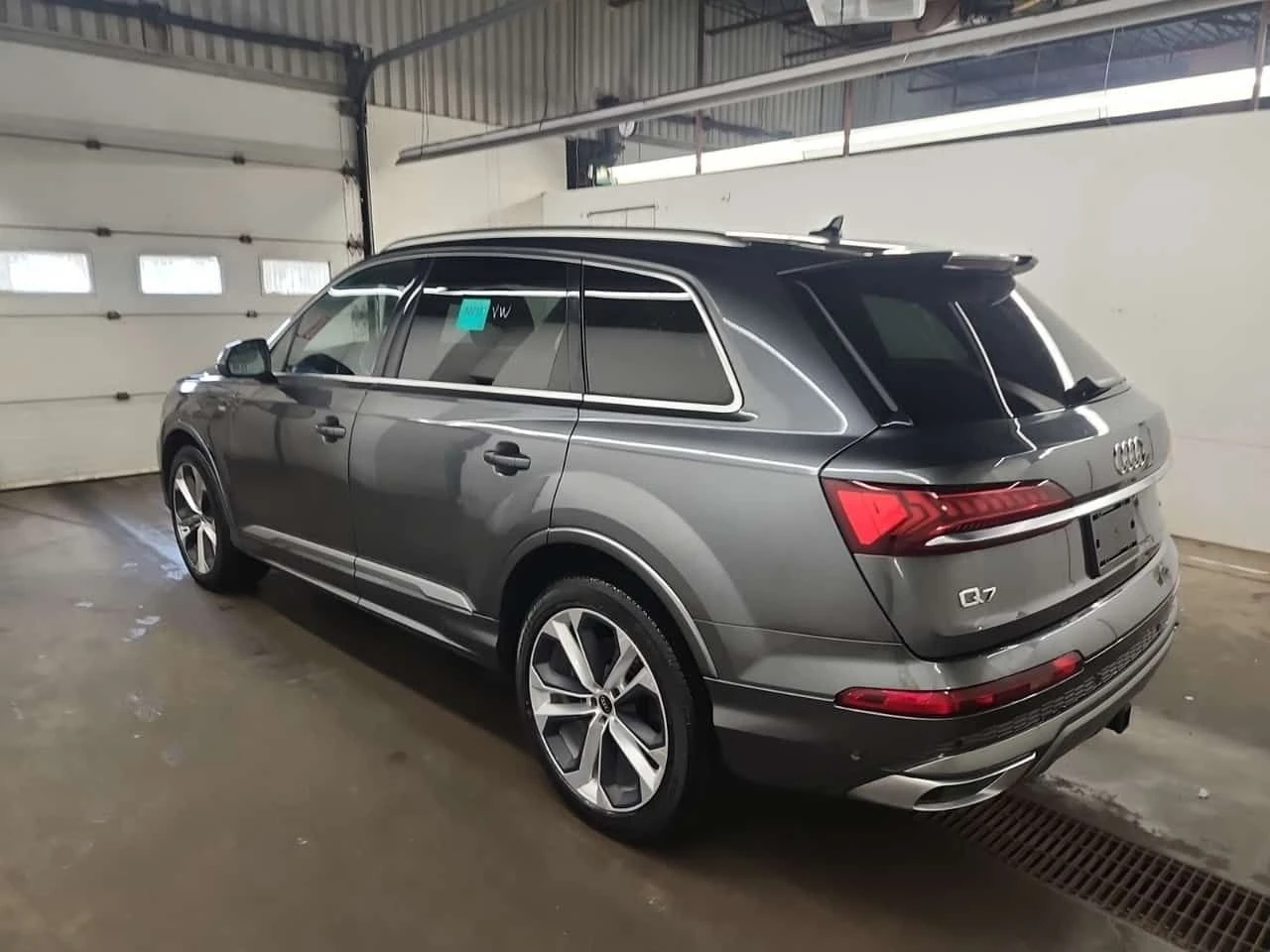 Audi Q7 * PROGRESSIV * ОБДУХВАНЕ * 2 КЛЮЧА * ПАНО * , снимка 4 - Автомобили и джипове - 55045896