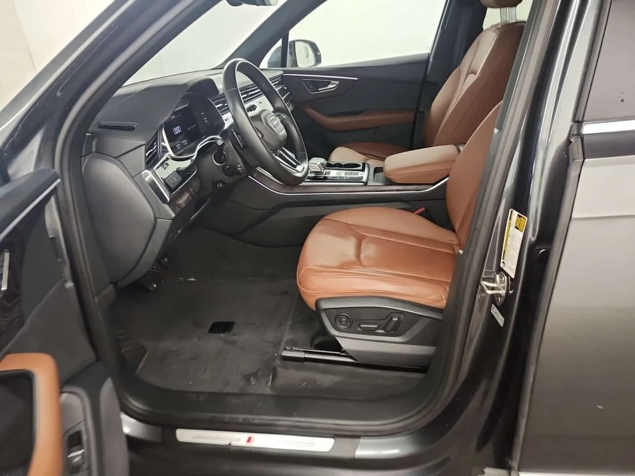 Audi Q7 * PROGRESSIV * ОБДУХВАНЕ * 2 КЛЮЧА * ПАНО * , снимка 5 - Автомобили и джипове - 55045896