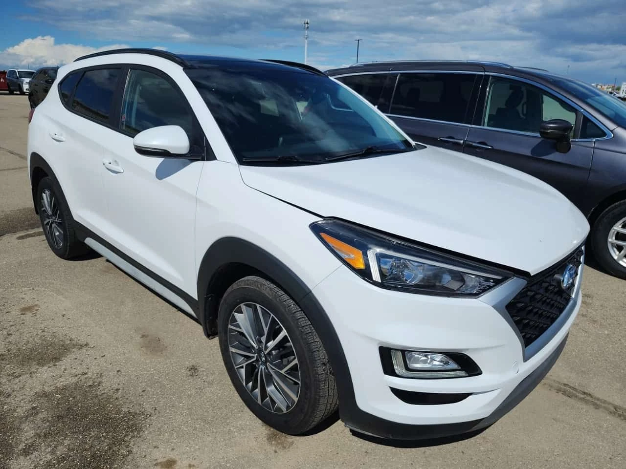 Hyundai Tucson * PREFERRED * CARFAX * ОПЦИЯ ЗА ФИНАНСИРАНЕ, снимка 2 - Автомобили и джипове - 55510870