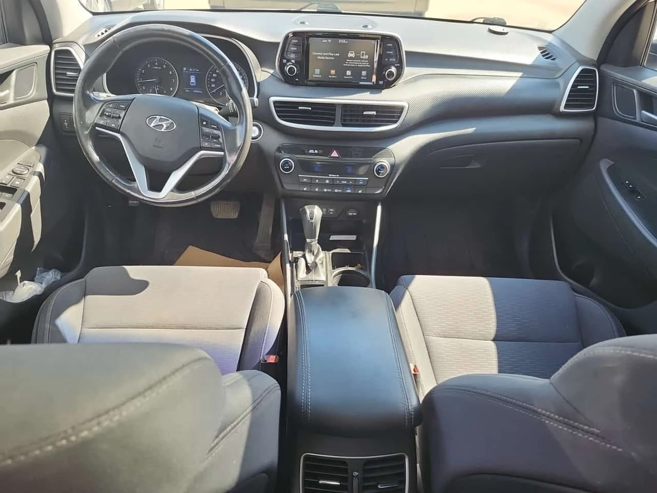 Hyundai Tucson * PREFERRED * CARFAX * ОПЦИЯ ЗА ФИНАНСИРАНЕ, снимка 10 - Автомобили и джипове - 55510870