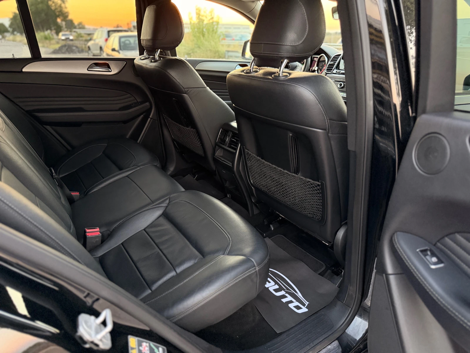 Mercedes-Benz GLE 350 d= Coupe= 4Matic= 63 AMG= Distronic= Камера= , снимка 13 - Автомобили и джипове - 55733270
