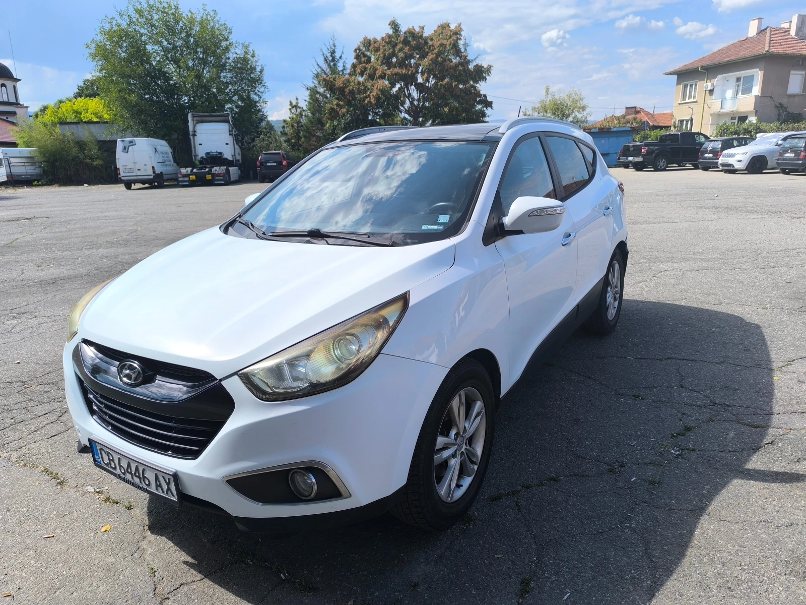 Hyundai IX35 CRDI, снимка 3 - Автомобили и джипове - 56162944