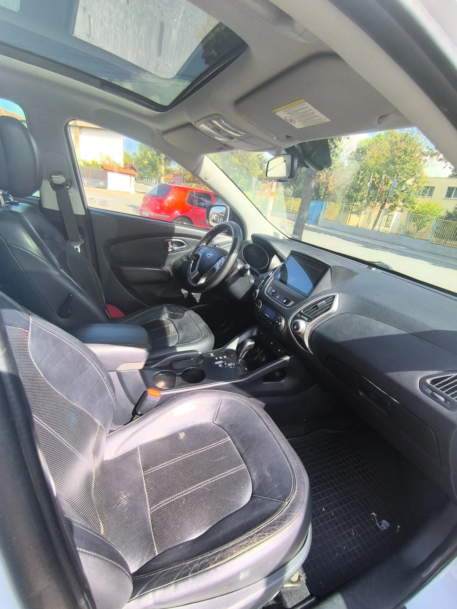 Hyundai IX35 CRDI, снимка 12 - Автомобили и джипове - 56162944